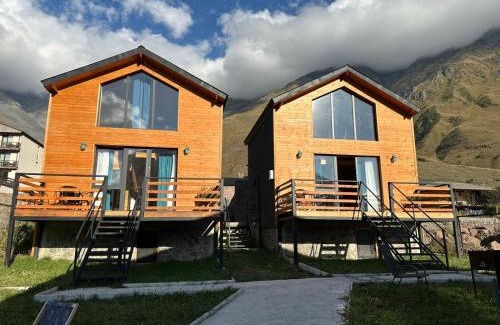 Gergeti Hotel | Mountain View