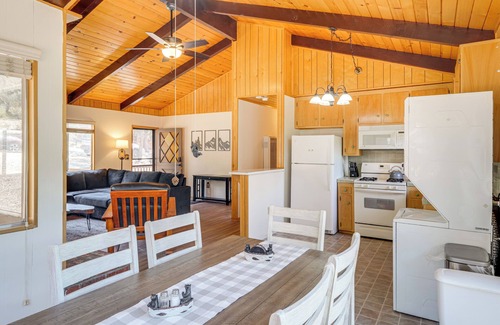 Pine Mountain Club Cabin | Mountain-View Haven w/Deck in Pine Mountain Club