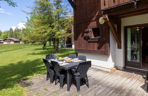 Samoens Ski Chalet | Mountain View, Pools, Wellness Area & Wi-Fi