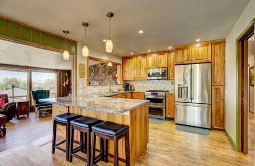 Nampa House | Mountain View Retreat-5BR! 7Beds! 4Bath
