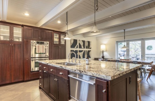 Holladay House | Mountain View Retreat