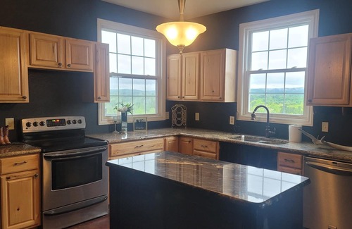 Royal House | Mountain View Studio Apartment