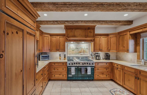 Barnard House | Mountain Views! Bonus Room - Sugarhouse Hideaway
