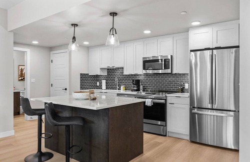 Dead Man's Flats Apartment | Mountain Views | Pool & Hot Tub | Chic Interior