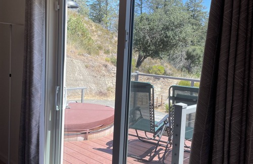 Santa Rosa Villa | Mountain Villa near Calistoga