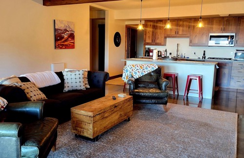 Wenatchee House | Mountain Villa w/view Skiing Fast Fiber Internet