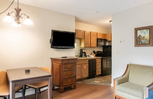 Gatlinburg Villa | MountainLoft™ - 1 Bedroom Standard Villa