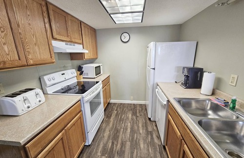 Stowe Area Condo | Mountainside Hideaway! Centrally Located 2BR Condo