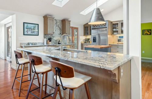 Waynesville House | Mountainside home with outstanding views, covered deck, & central AC