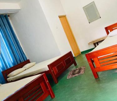 Kithulgala House | Mountainview Rooms and Adventure