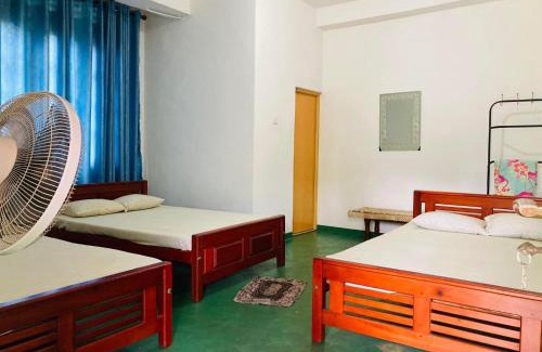 Kithulgala House | Mountainview Rooms and Adventure