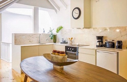 Centro / Baixa Apartment | Mouzinho Apartment 202