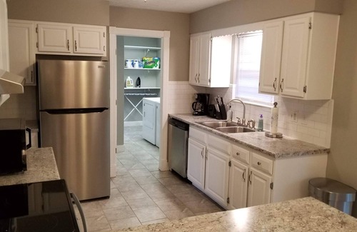 Morristown House | Movie Room. Fenced Yard. 50 Min to Dollywood.