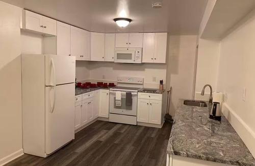 Fort Washington House | Movie Theater, Parking, 6 bdm, DC suburb 2 Kitchen