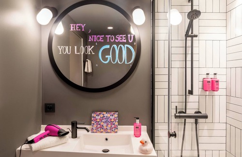 Bassins a Flot Hotel | Moxy Bordeaux Hotel