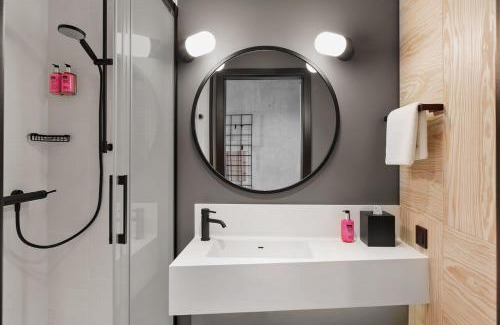 Bucharest City-Centre Hotel | Moxy Bucharest Old Town