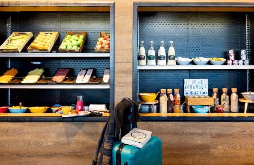 Stratford and New Town Hotel | Moxy London Stratford