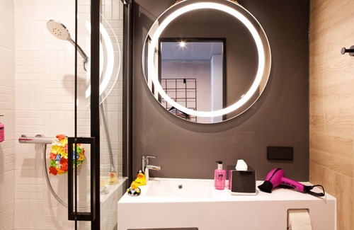 Rust Hotel | MOXY Rust