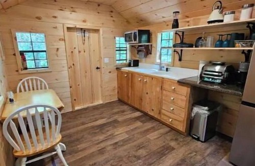 Tyendinaga House | Mozie Park - Your fun romantic destination