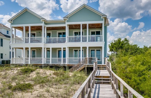North Litchfield Beach Condo | Mr Bugs Summer House by Peace Vacations