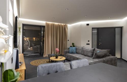 Kalpaki Villa | Μr & Μrs Grey Villas - Ultra-Luxury Complex of Two Private Villas with Pools and PS5, Near Laganas By Villa Mana Gers