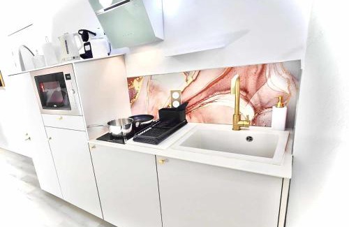 Cancale Apartment | MRODBNB - Escapade Romantique - Appart Neuf- 25m Plage & Resto - Ciné - Popcorn - Ciel de Pluie XXL