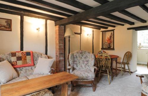 Clenchwarton House | Mrs Dale's Cottage