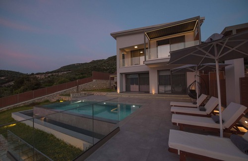 Meganisi Villa | Mrs Grey luxury villa is a modern with its own private beach