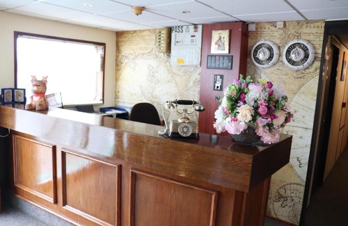 Vienna Boat Rental | Ms Diana Hotel - Cruises