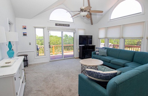 Monteray Shores House | MS909, Island Bliss- Soundside, Hot Tub, Community Amenities, Close to beach