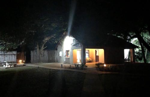 Jozini Bed & Breakfast | Msunduze River Lodge