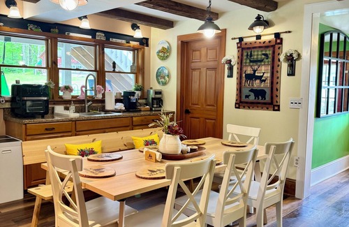 Mount Pocono House | Mt airy casino 1 minutes away .amazing location