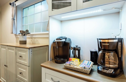 Warnick Cabin | Mt. Baker, Fast Wi-Fi, Pet-Friendly, King Bed