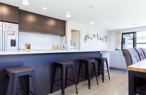 Methven House | Mt Hutt Views on Memorial Cres