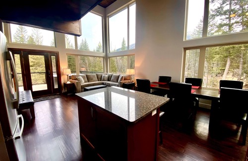 Eureka House | MT Retreat