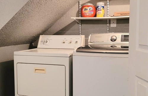 Fort Worth Apartment | MTM Cozy Fortworth Suite, Entire Home,10 mins to Downtown Fortworth & Zoo