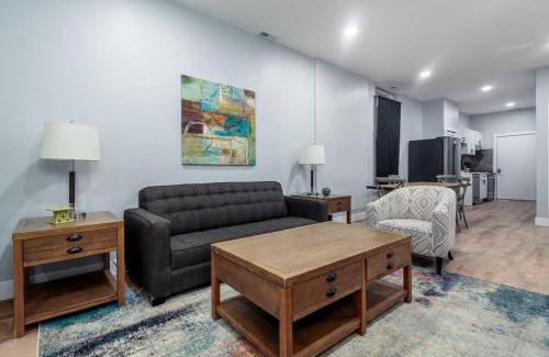 Old Town Apartment | MTM Fully Furnished Rental in Old Town - 2 beds