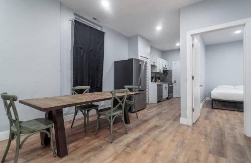 Old Town Apartment | MTM Fully Furnished Rental in Old Town - 2 beds