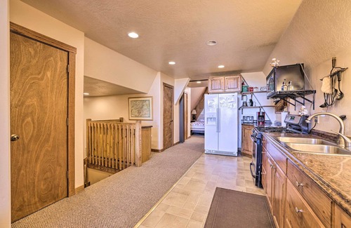Long Valley Junction Cottage | Mtn Cabin Between Bryce Canyon & Zion Nat'l Parks!