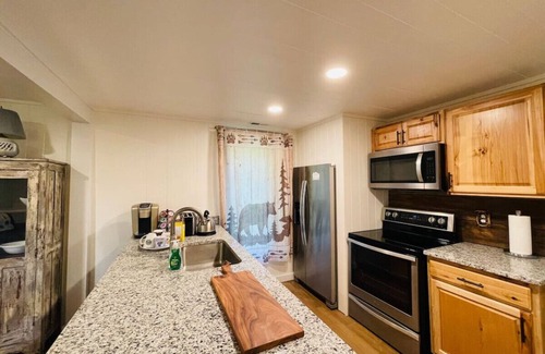 Gatlinburg Cabin | Mtn View, Outdoor Fire Pit, Privacy & Location ❤️