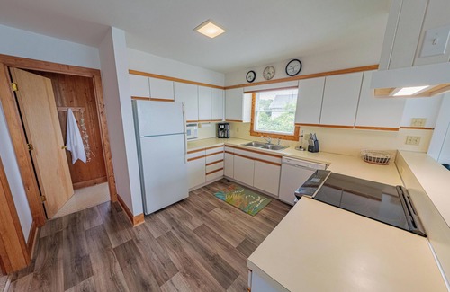 Duck Cottage | Mucky Duck + Soundfront + Duck NC + Sanderlin Community with Pool