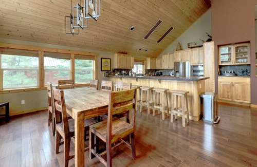 Truckee House | Muhlebach Family Retreat - A Luxury Mountain Getaway