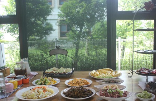 Dongshan Bed & Breakfast | Muho B&B
