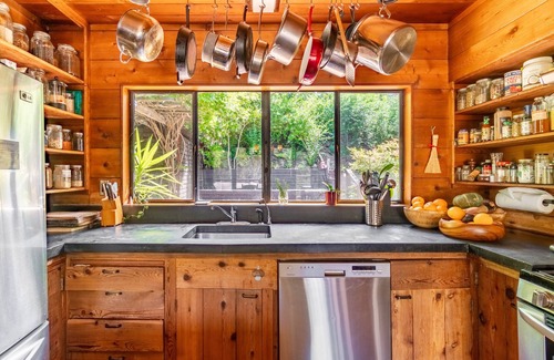 Mill Valley House | Muir Woods Waterfall Retreat: Mt Tam views, near SF, outdoor bath, pet friendly!