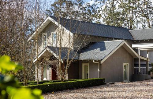 Bellawongarah House | Mulgrave House and Cottage - By Latitude South Coast