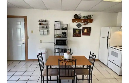 Nauvoo Apartment | Mulholland Garden Apartment