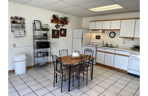 Nauvoo Apartment | Mulholland Garden Apartment