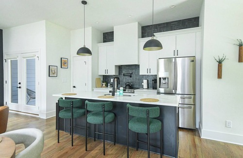 Mechanicsville Apartment | Multi-Level Comfort with Rooftop Views + 2-Car Garage
