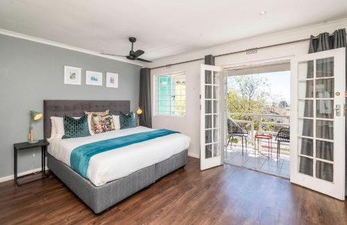 Bo'Kaap House | Multi-Level Skyline Sanctuary