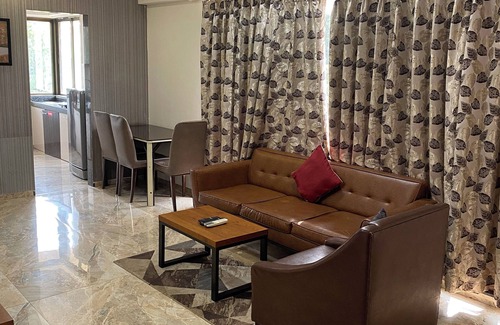 Santacruz Apartment | Mumbai House Luxury Apartment